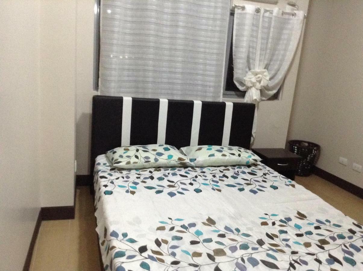 Cubao Manhattanheights Unit 11A Tower B, 2Br Manila Esterno foto
