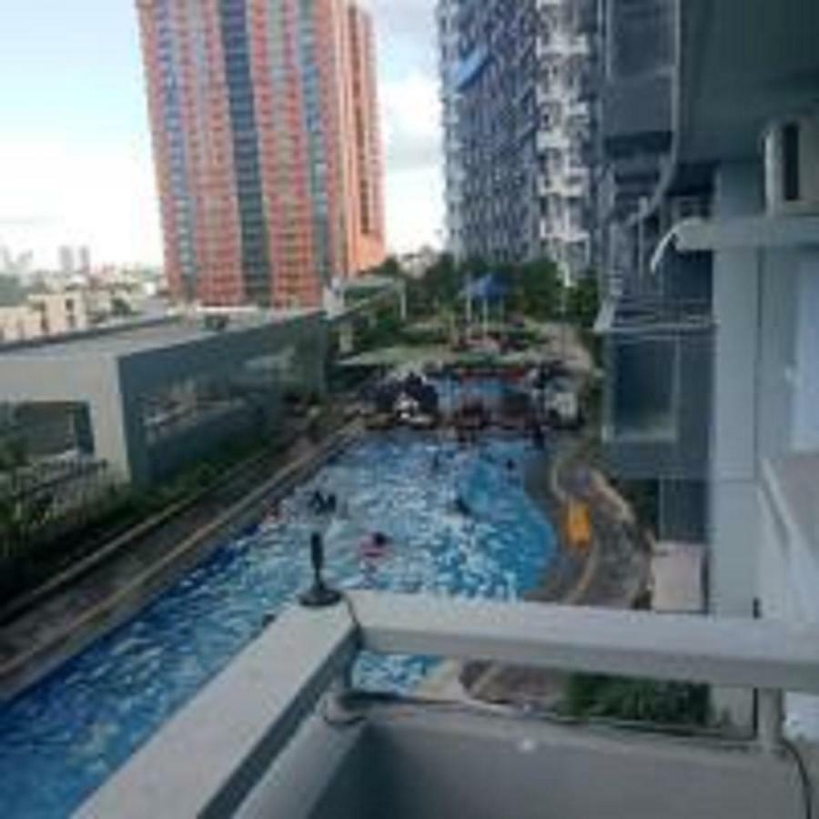 Cubao Manhattanheights Unit 11A Tower B, 2Br Manila Esterno foto