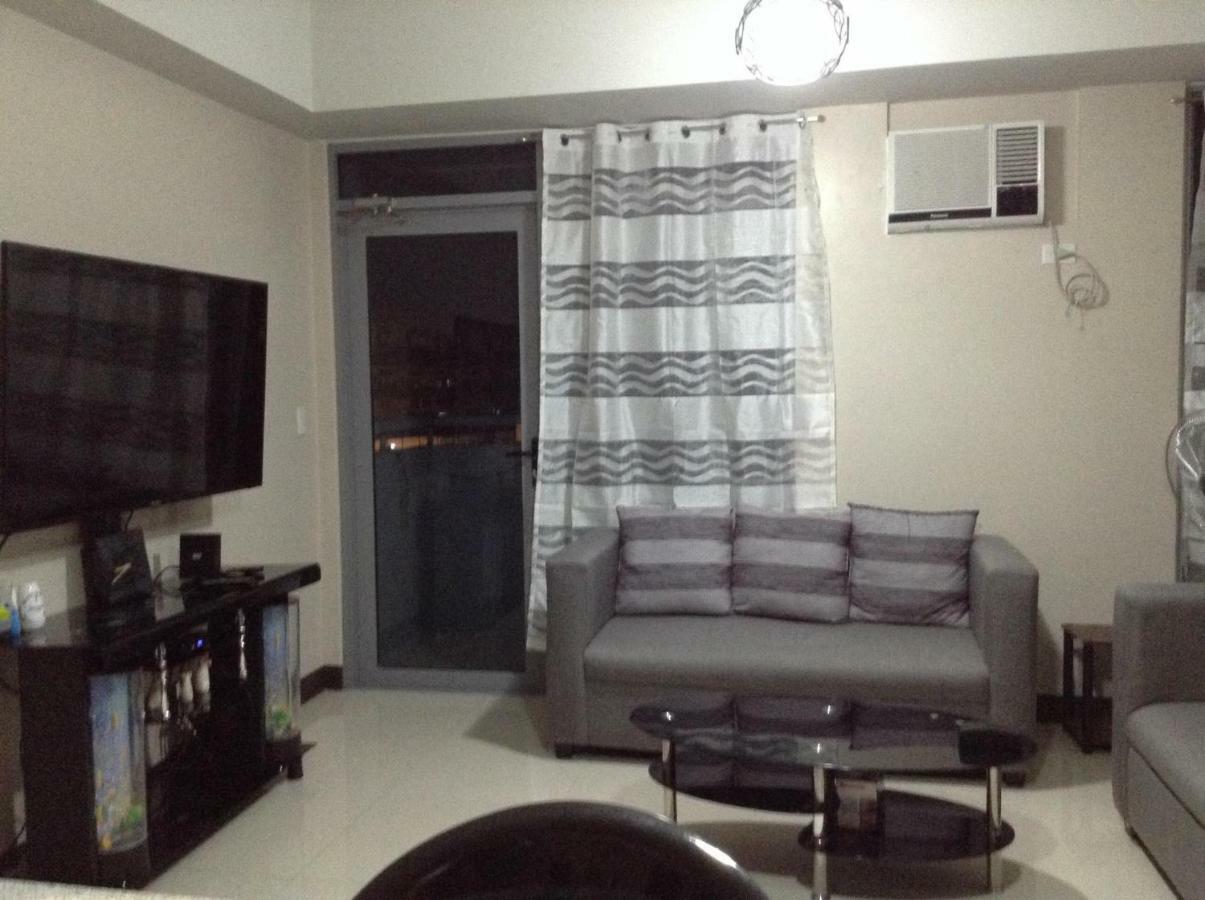 Cubao Manhattanheights Unit 11A Tower B, 2Br Manila Esterno foto