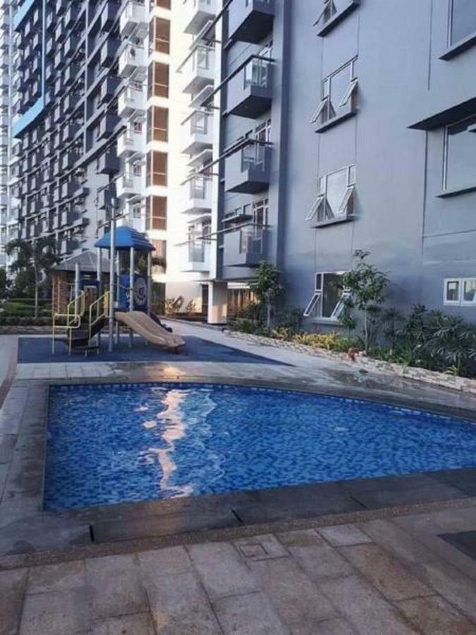 Cubao Manhattanheights Unit 11A Tower B, 2Br Manila Esterno foto