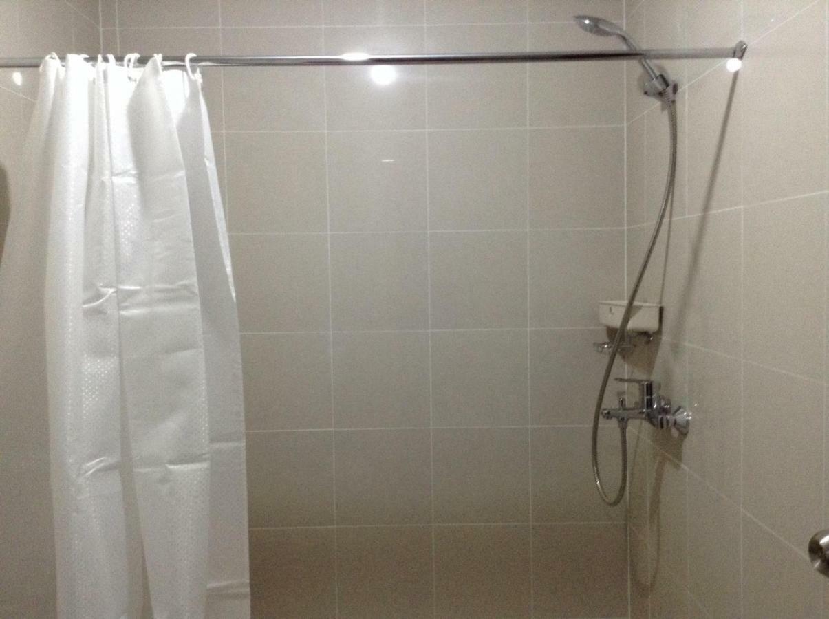 Cubao Manhattanheights Unit 11A Tower B, 2Br Manila Esterno foto