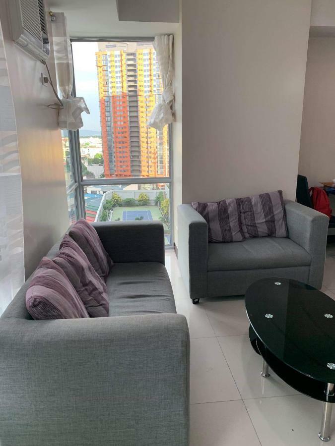 Cubao Manhattanheights Unit 11A Tower B, 2Br Manila Esterno foto