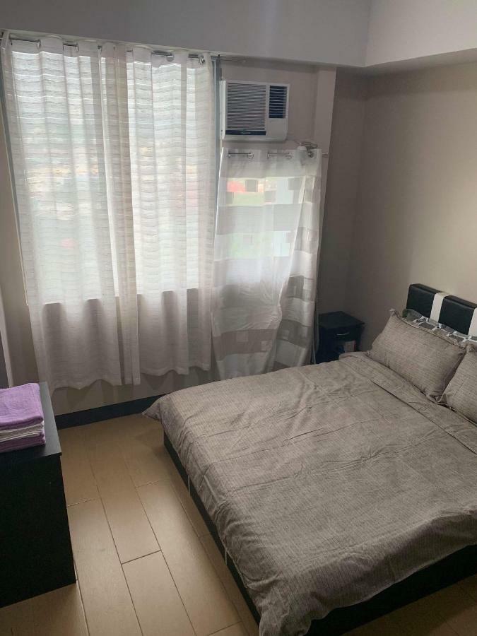 Cubao Manhattanheights Unit 11A Tower B, 2Br Manila Esterno foto